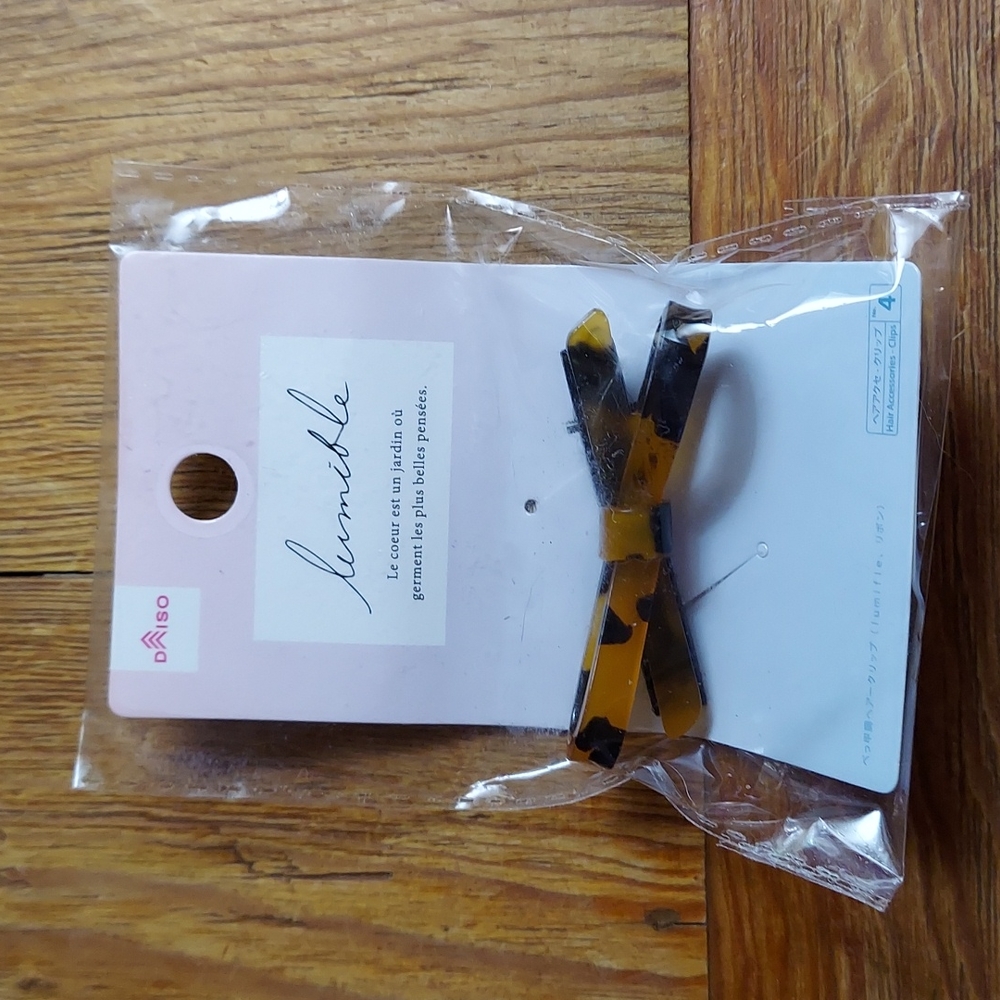 Vintage Daiso Tortoise Shell Hair Clip  NWT